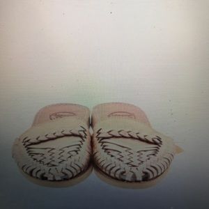 Leather metallic rose gold woven flat size 9